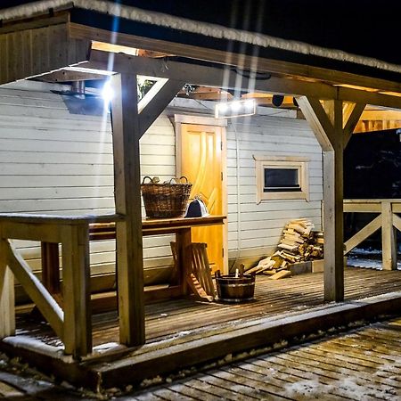 ホテル Глемпінг Едельвейс オリアウチック エクステリア 写真